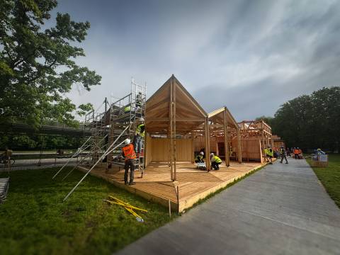 Illustration - ARCHI-FOLIES #6 - montage du pavillon 67