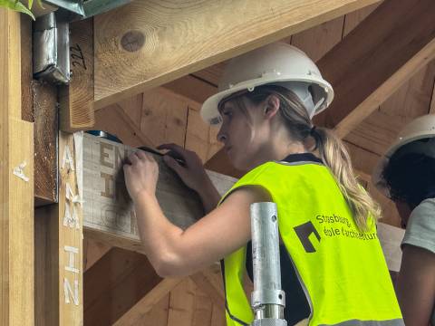 Illustration - ARCHI-FOLIES #6 - montage du pavillon 85